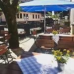Zum Engel Otel