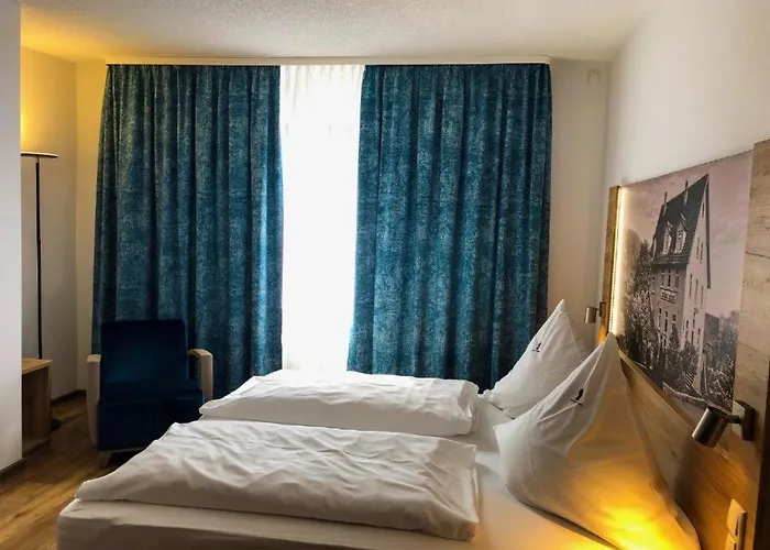 Hotel Zum Engel 3*