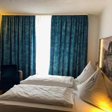 Hotel Zum Engel 3*