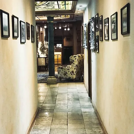 מלון Zum Engel מספלברון