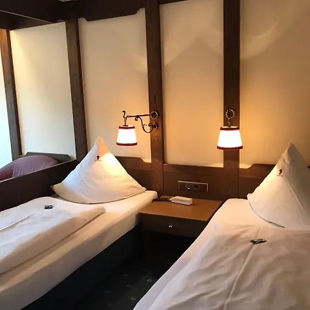 Zum Engel מלון מספלברון