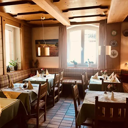 Zum Engel מלון מספלברון