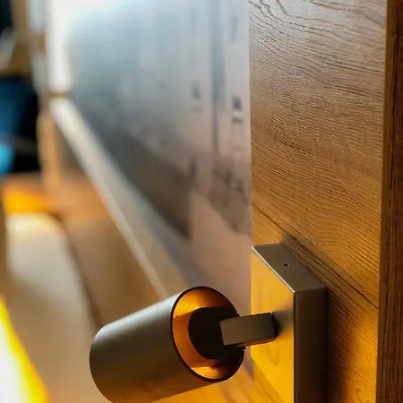 מלון Zum Engel 3*